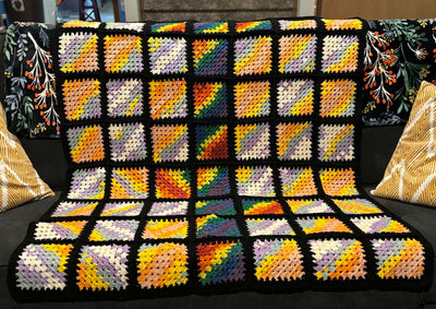 CORNER2CORNER Granny Square Blanket