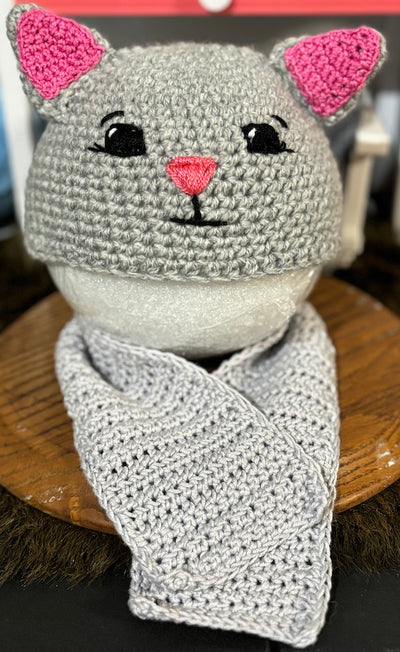 Child character hat with scaf (Copy)